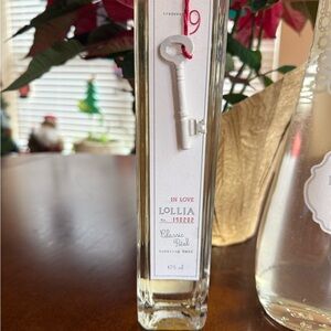 Lollia In Love 9 Bubbling Bath Gold Plate Tray
475ml Key Classic Petal READ INFO